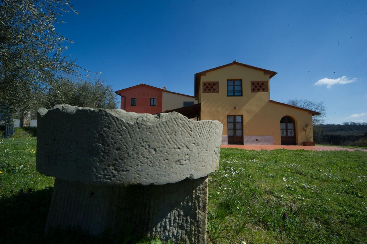 Agriturismo Lo Zolfino Penna Luaran gambar